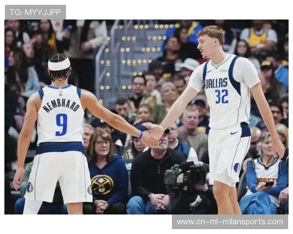 独行侠团队外线连续三分助球队逆转